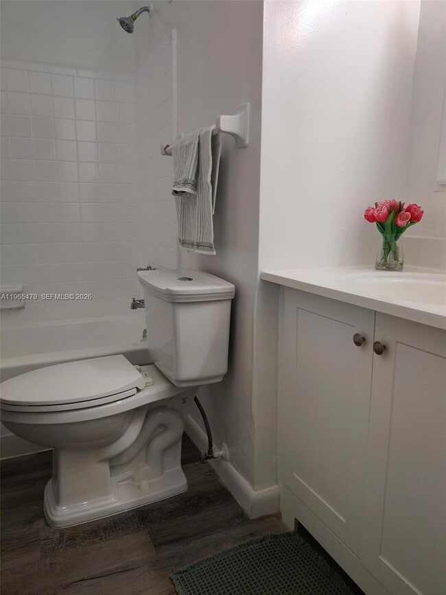 Building Photo - 5950 NE 18th Ave