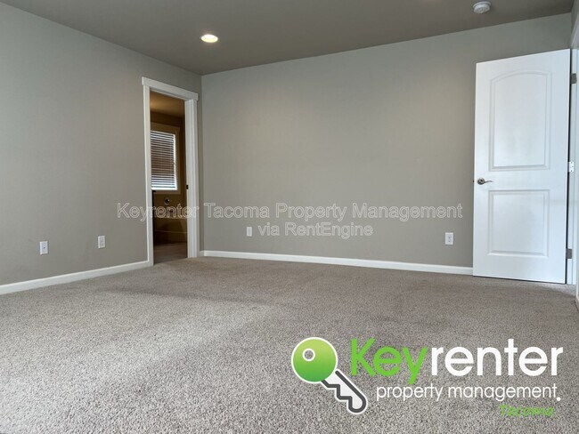 Building Photo - 16128-16181 81 Ave E