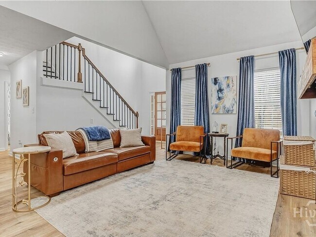 Building Photo - Beautiful 3BR/3BA Home with Private Pool in Commerce