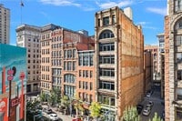 Building Photo - 915 Liberty Ave