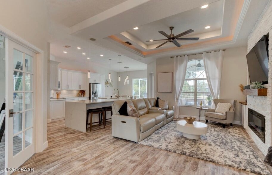 Building Photo - 6204 Morning Dr