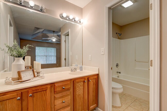 Master - 4 Creekbend Ct