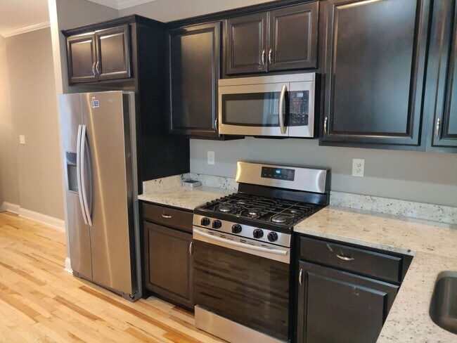 Building Photo - Charming 2BD/3.5BA Townhome in Highlandtown, Baltimore, MD!