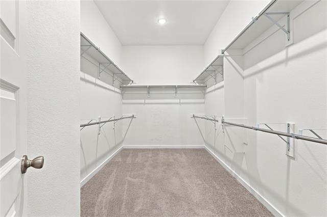 Building Photo - 2410 Doncaster Dr