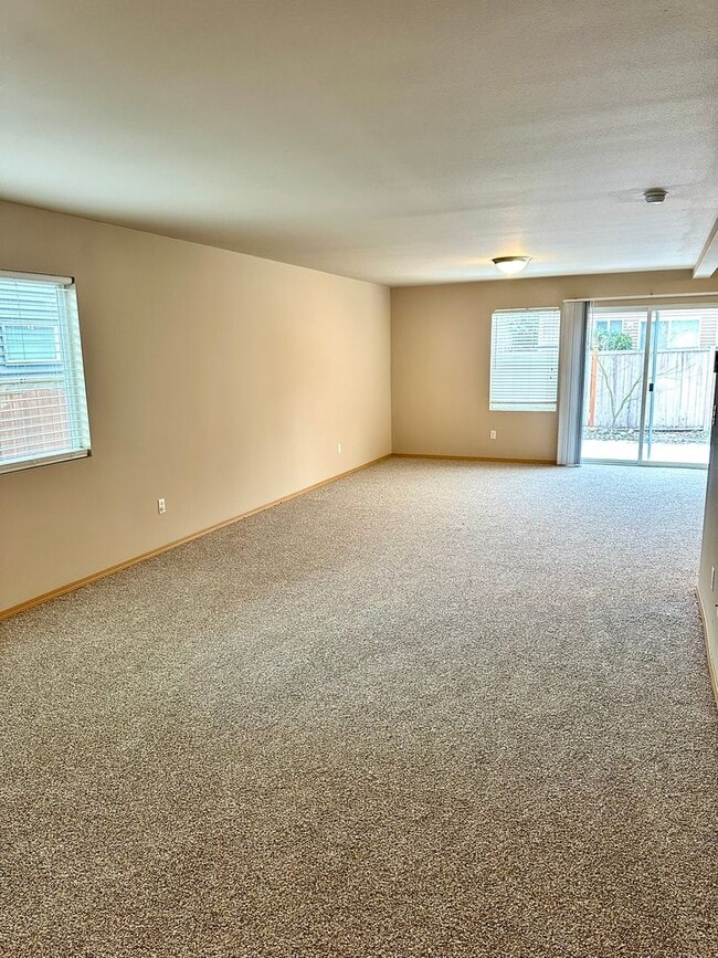 Building Photo - 2bd/2ba Maple Valley Home