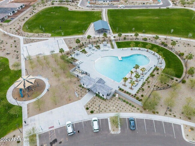 Building Photo - 9001 W Rancho Dr