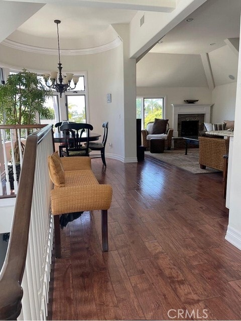 Building Photo - 504 Avocado Ave