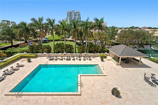 Building Photo - 3301 Bayshore Blvd