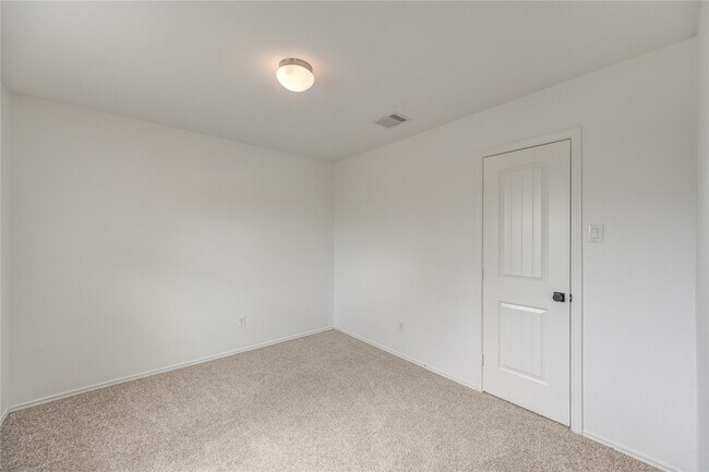 Building Photo - 2010 Louetta Stream Way