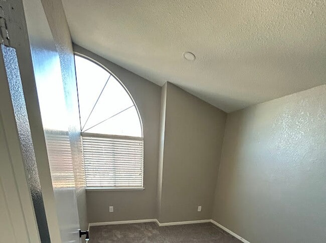 Building Photo - Pleasanton Shadow Cliffs, 3 Bed. 2.5 Bath, Near Top Schools!
