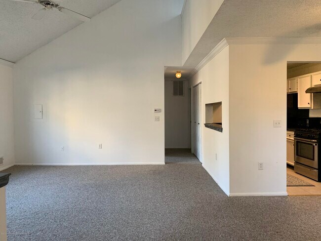 Building Photo - 43 Snapdragon Ct