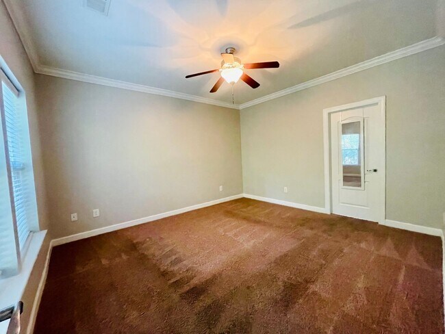 Building Photo - 3 Bedroom/2.5 Bath Townhome with garage in Wild Wing!