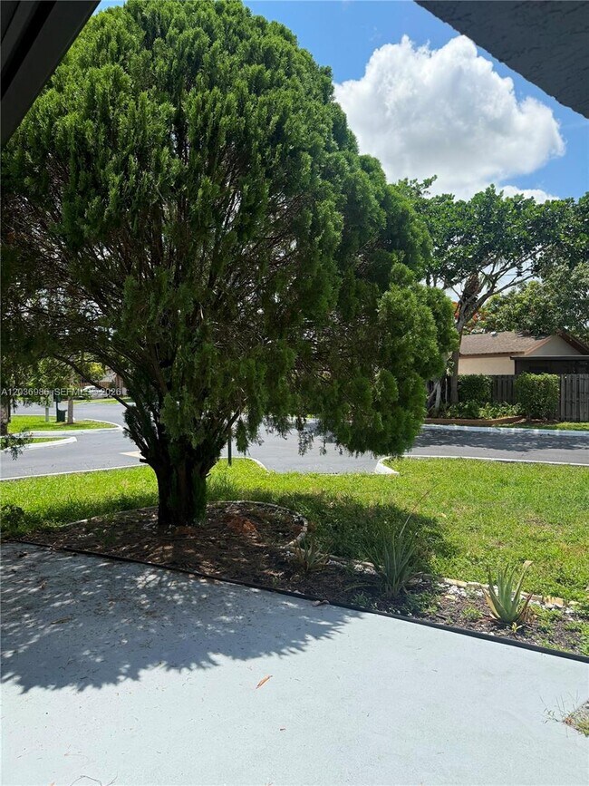 Building Photo - 14795 SW 97th Terrace