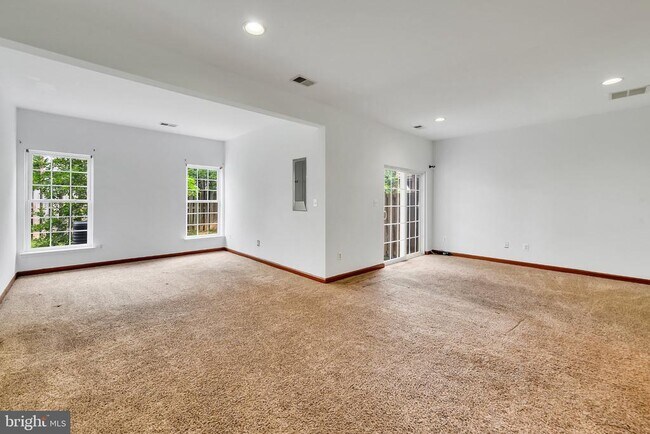 Building Photo - 42704 Sandman Terrace