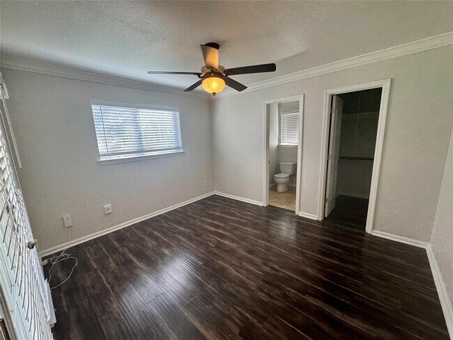 Building Photo - 7315 Lunar Dr