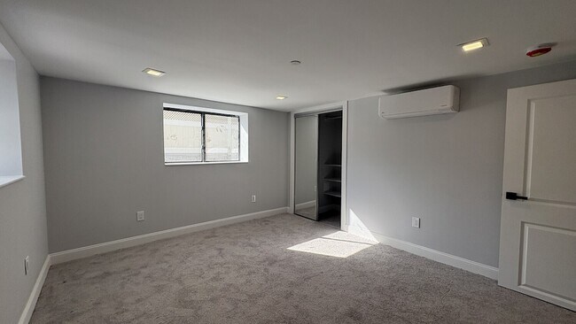 Building Photo - 1-64 Beach 124th St