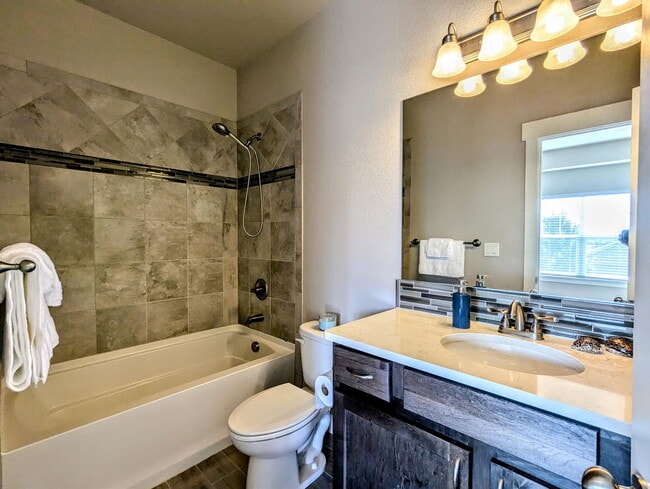 Building Photo - 4903 Northern Lights Dr
