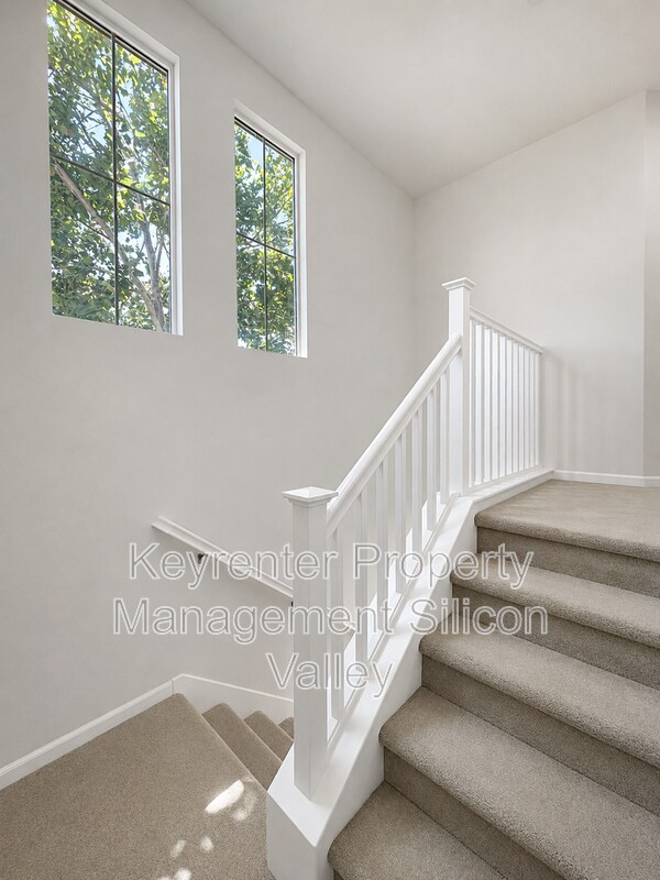 Building Photo - 638 Cedarville Ln
