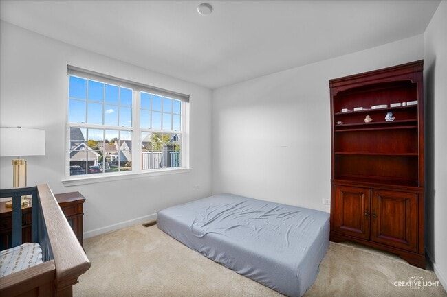 Building Photo - 3675 Shaughnessy Dr
