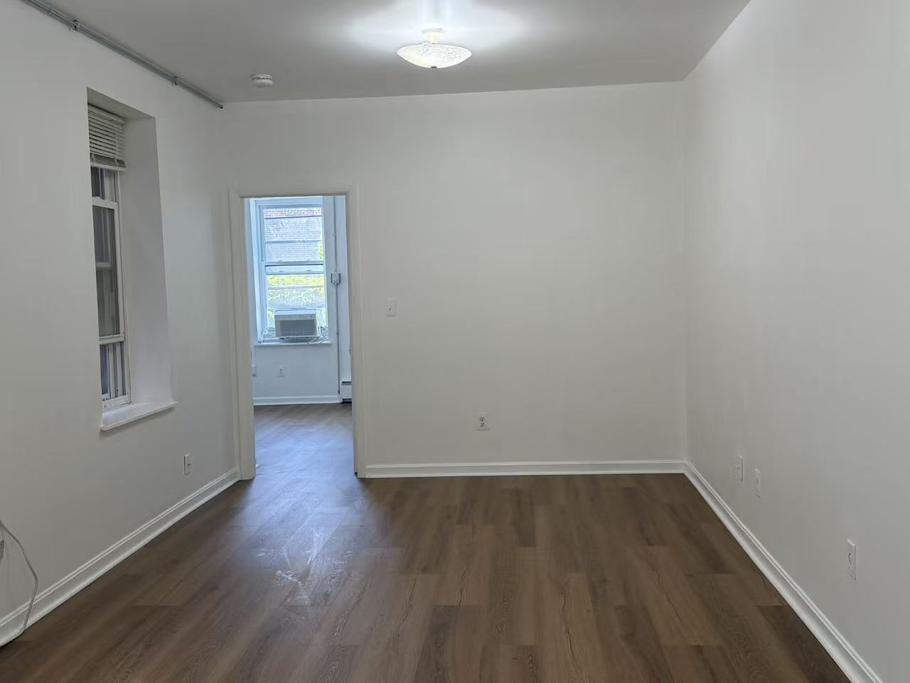 Building Photo - 213 E Berkeley St