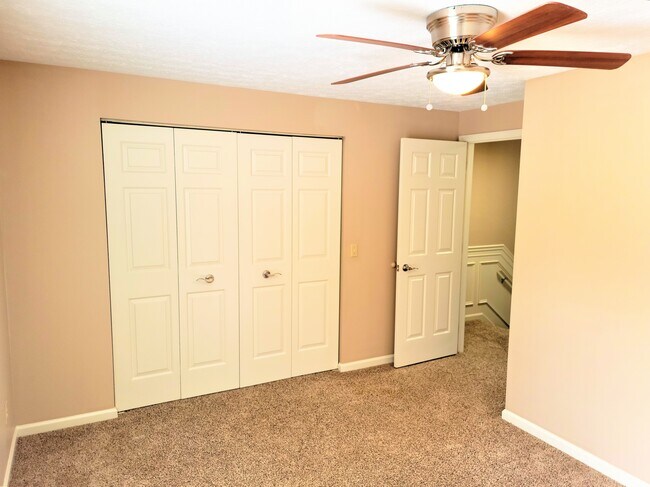 Building Photo - 6509 Blossomwood Cir NE