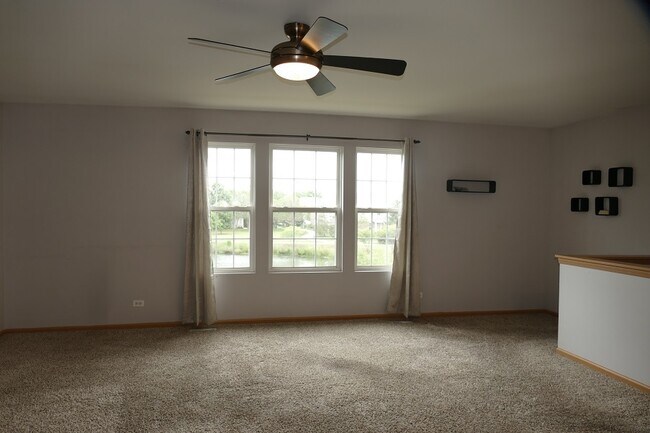Building Photo - 205 Springbrook Trail S