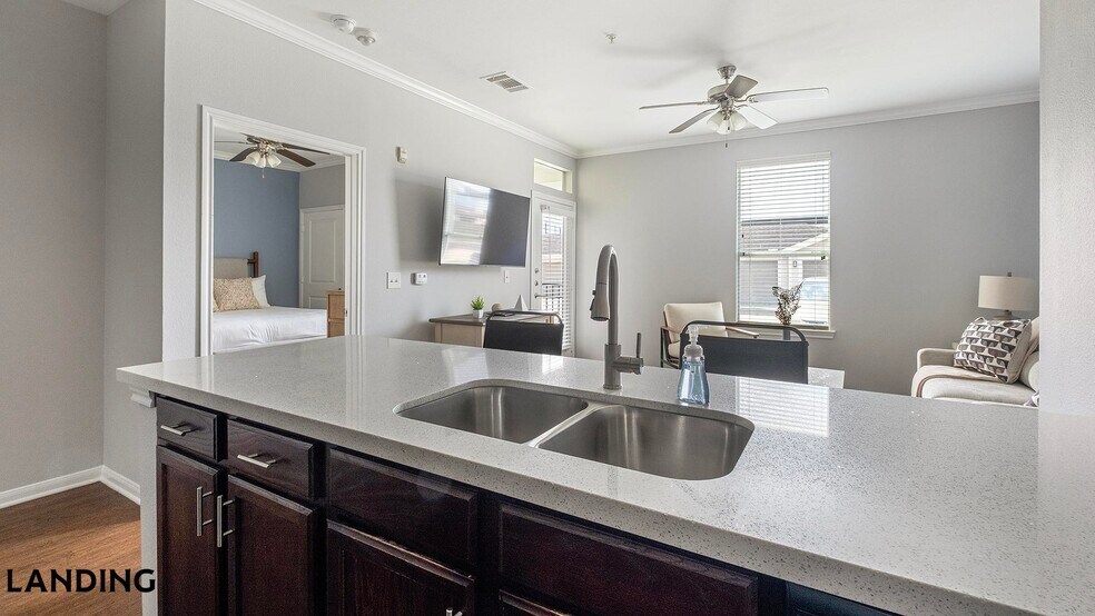 Building Photo - 14807 Woodland Hills Dr