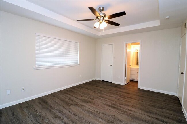 Building Photo - 1227 Homeplex Ct