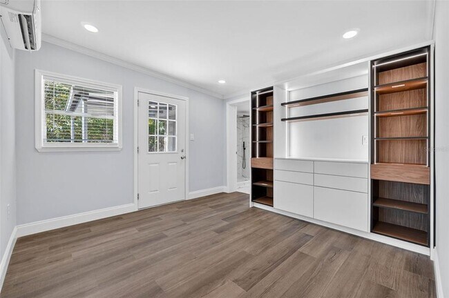 Building Photo - 4505 Cottonwood Dr