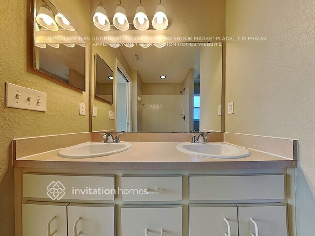 Building Photo - 3012 Cobbler Square Ln