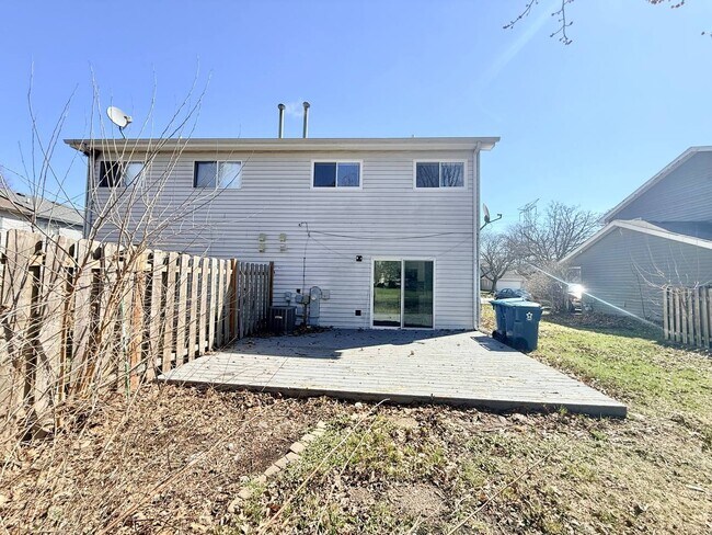 Building Photo - 1363 Andover Dr