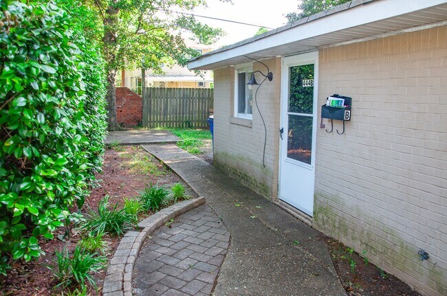 Building Photo - 444 Maryland Ave