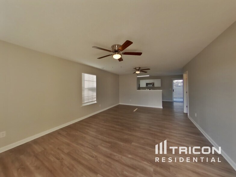 Building Photo - 337 Cape Jasmine Way