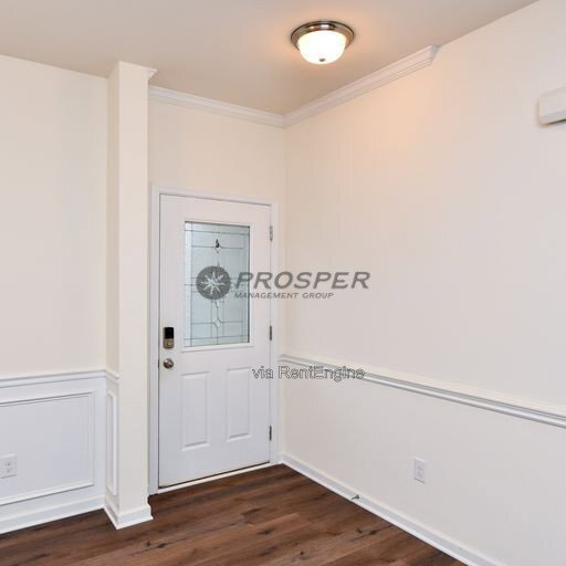Building Photo - 248 Elmhaven Dr