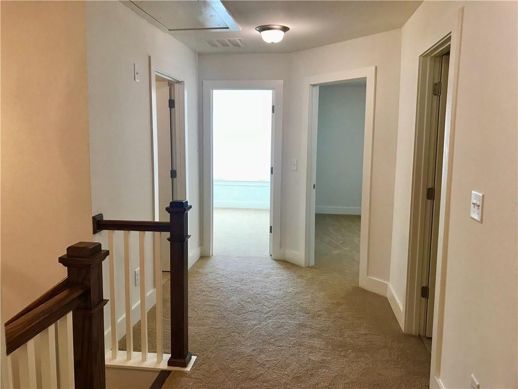 Building Photo - 418 Arbor Crowne Dr