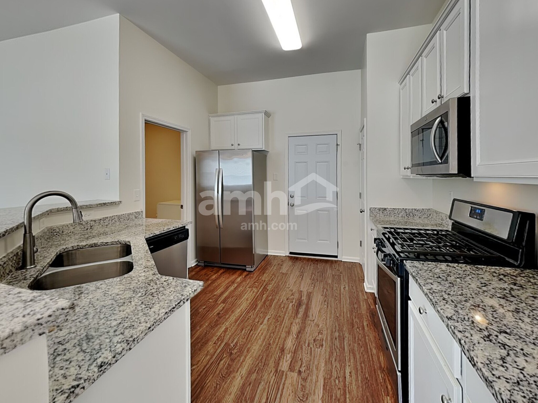 Building Photo - 112 Golden Valley Dr