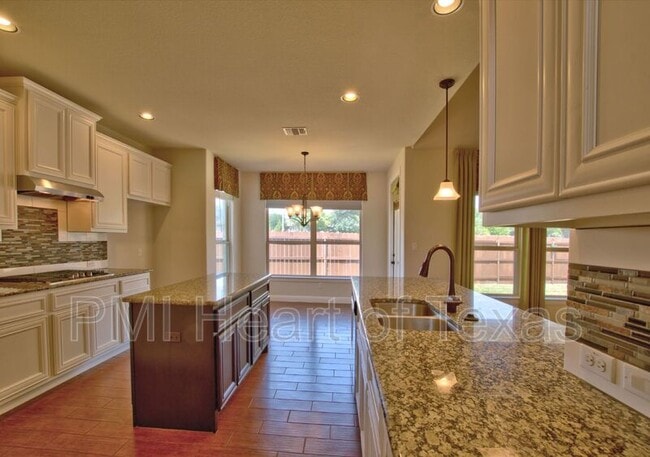 Building Photo - 1703 Elkins Ln