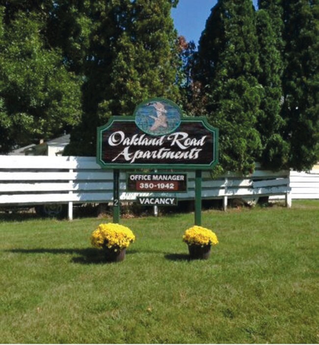 Apartments of Oakland Rd 1112 Oakland Rd NE Cedar Rapids IA 52402 Apartment Finder