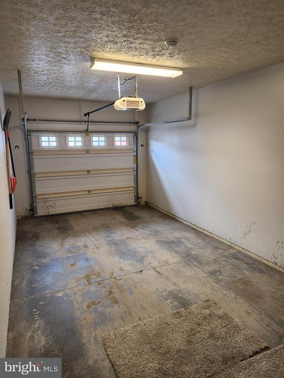 Building Photo - 28 Holler Rd