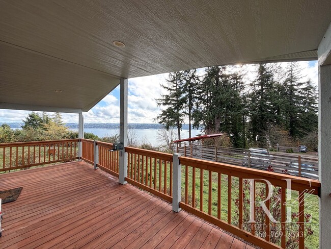 Building Photo - Home with Water Views and Covered Porch