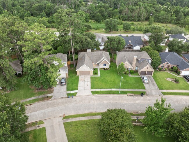 Building Photo - 22503 Holly Branch Dr