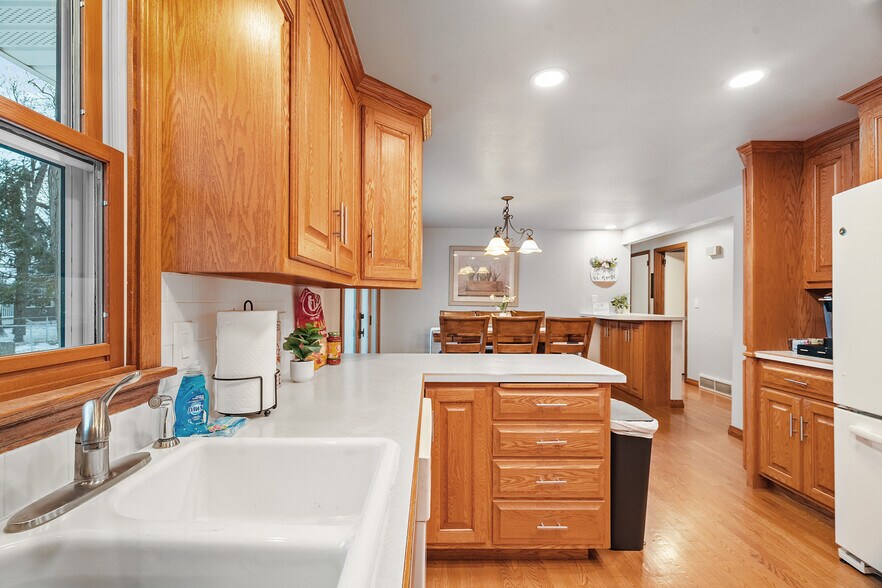 Building Photo - 1077 Liberty St