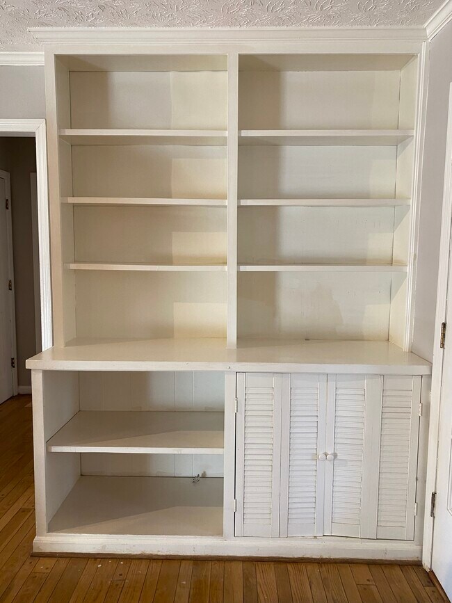 Building Photo - 3655 Liberty Ln