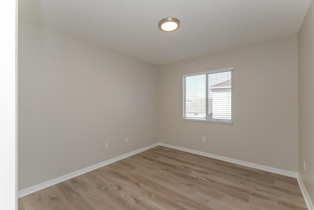 Building Photo - 12812 Longcrest Dr