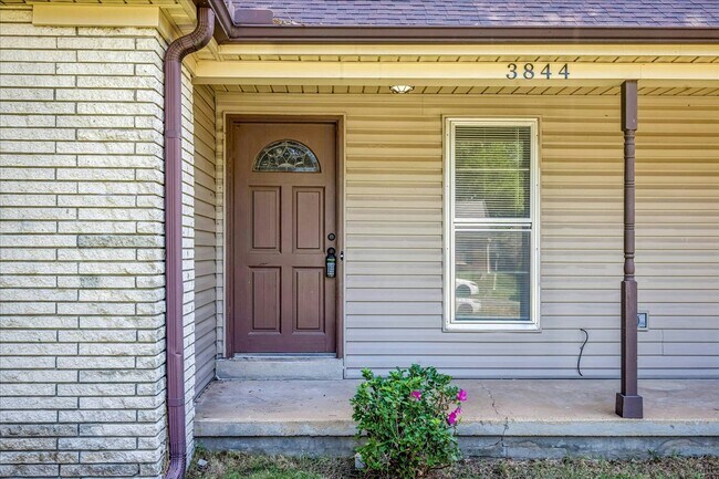 Building Photo - 3844 Marston Rd
