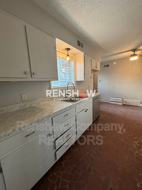 Building Photo - 3015 Laurencekirk Rd