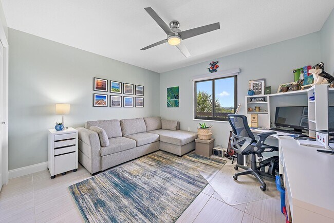 Building Photo - 1101 Seafarer Cir