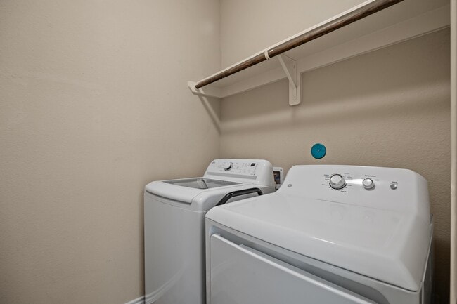 Building Photo - 4310 Laine Ln