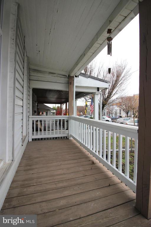 Building Photo - 3501 Chestnut Ave