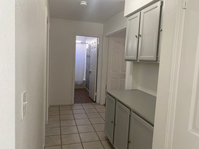 Building Photo - Single Family One-Story Home Available!!!